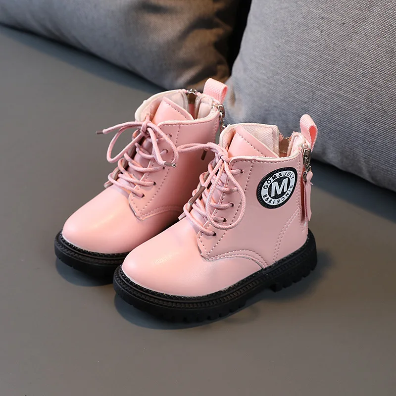 

Детские ботинки для мальчиков, детские кроссовки для девочек из микрофибры, кожаные ботинки Martin, защита от ударов, мягкая подошва, носимые к...