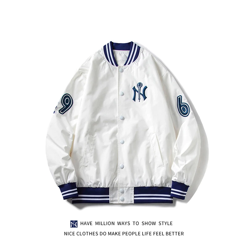 Куртка-бомбер женская осенне-весенняя с вышивкой | Женская одежда