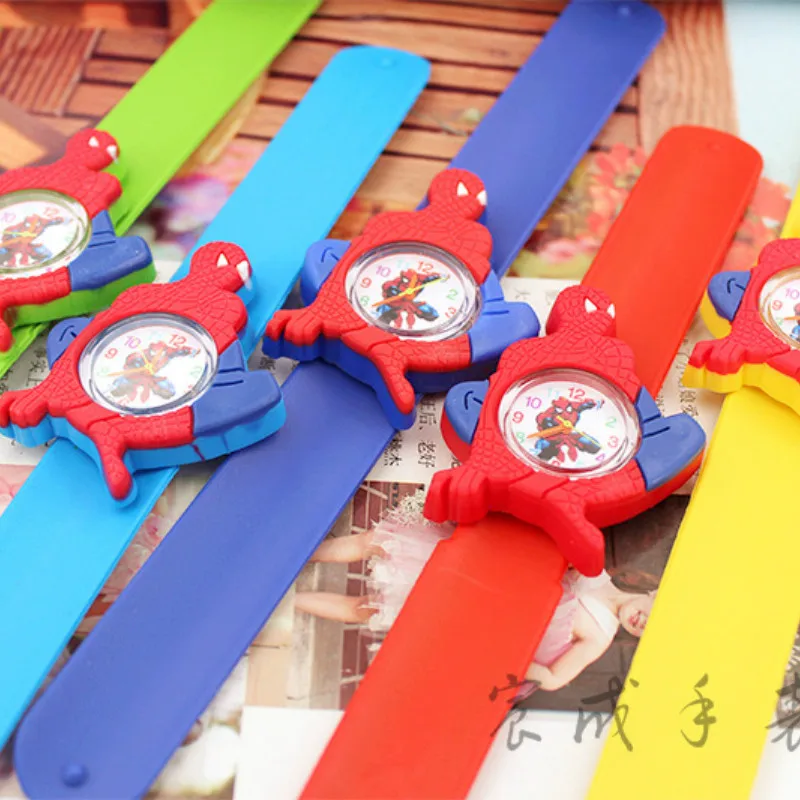 

Pop Poping Cartoon On The Table Silicone Snap Rings Children Watch The Girl Boy Student Quartz Toy Kids Watch