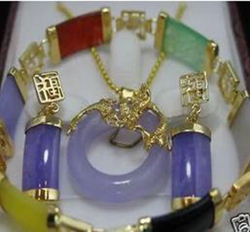 

New Women's Real jade pendant necklace earring bracelet set