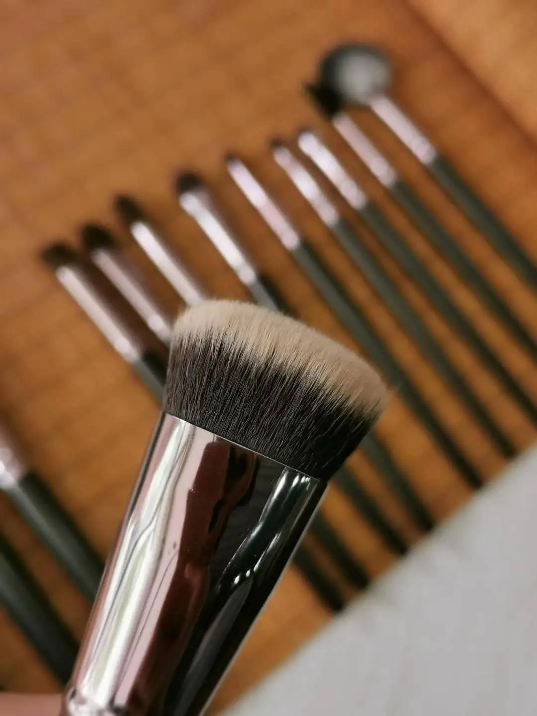 

Makeup Brushes Champagne Gold Premium Synthetic Concealers Foundation Powder Eye Shadows Makeup Brushes