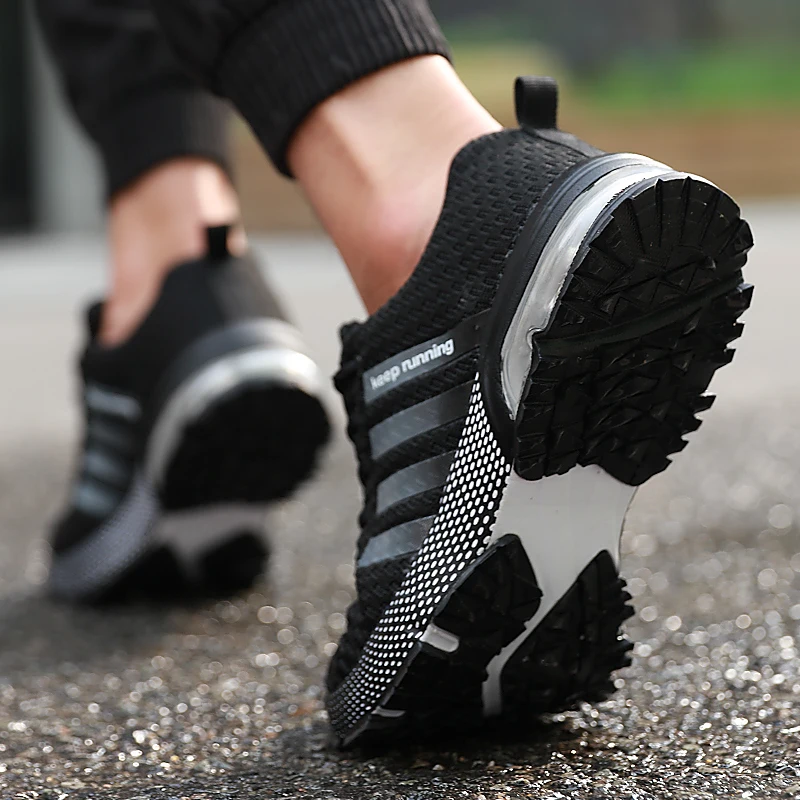 SALUDAS Men Running Shoes White Sneaker For Men Women Trainers Air Cushion Casual Sneakers Outdoor Jogging Sport Zapatillas