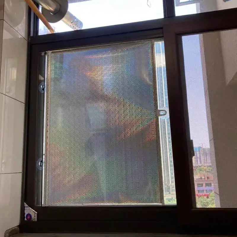 Роликовые шторы на присоске солнцезащитные светонепроницаемые для автомобиля