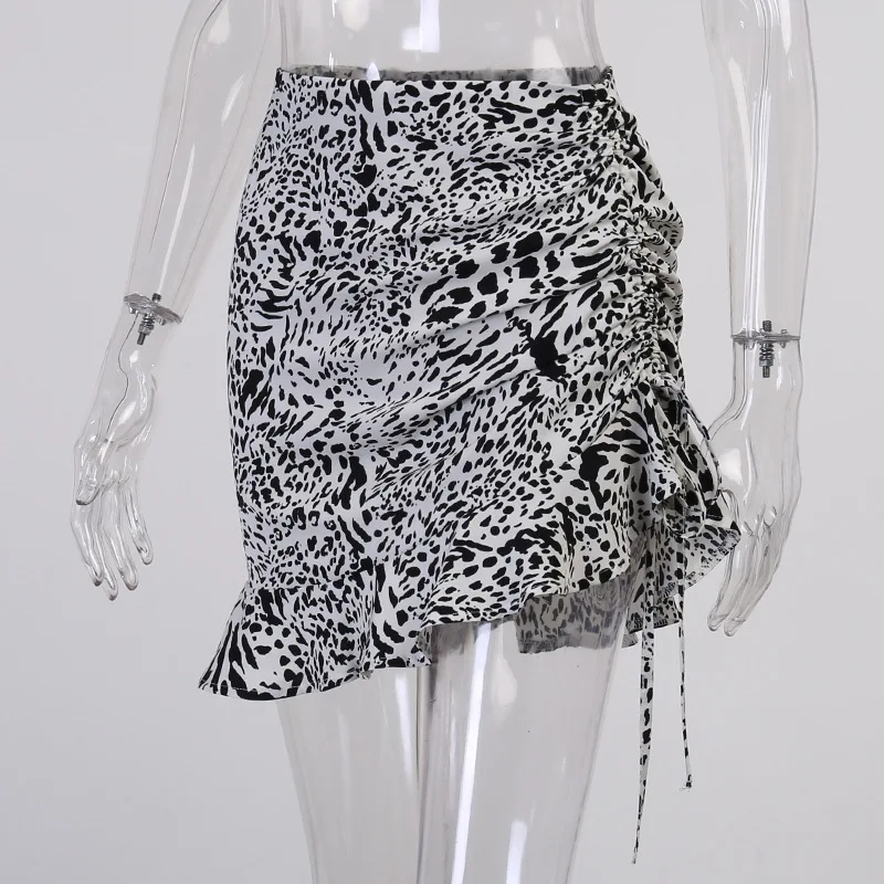

Fantoye Print Leopard Drawstring Women Skirt Black Sexy Slim Short Skirt Ladies Summer Fashion Streetwear Skinny Half Skirt 2021