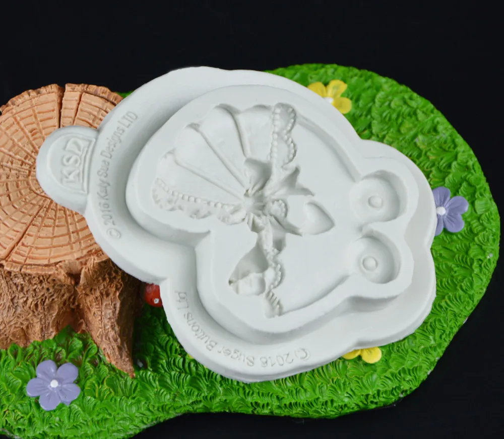 

Baby Car Shape Fondant Resin Silicone Mold for DIY Pastry Cup Cake Dessert Plaster Lace Decoration Kitchen Tool Baking Mould