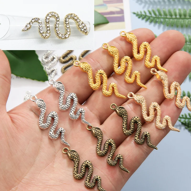 

Over Size Snake Shape Luxury Glitter 3D Nail Art Charms Rhinestones Alloy Salon Acrylic Nails Manicure Jewelry DIY Decoration