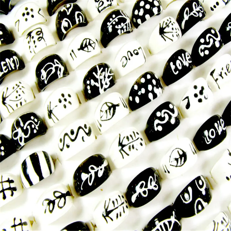 5 шт./лот оптовая продажа разные размеры белые и черные смоляные кольца модные