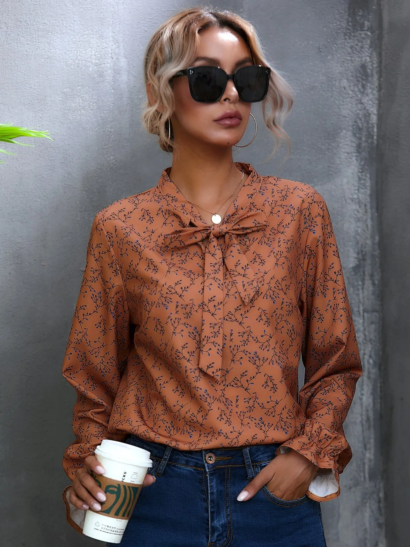 

Blouses Long Sleeves Shirt Autumn Bow Lace Up Polka Branch Female Ruffle Pullover Vintage Blusa Muyogrt shirts womens sexy tops