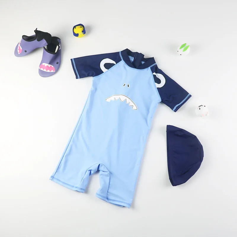 Купальник слитный для мальчиков детский купальный костюм с УФ-защитой и принтом