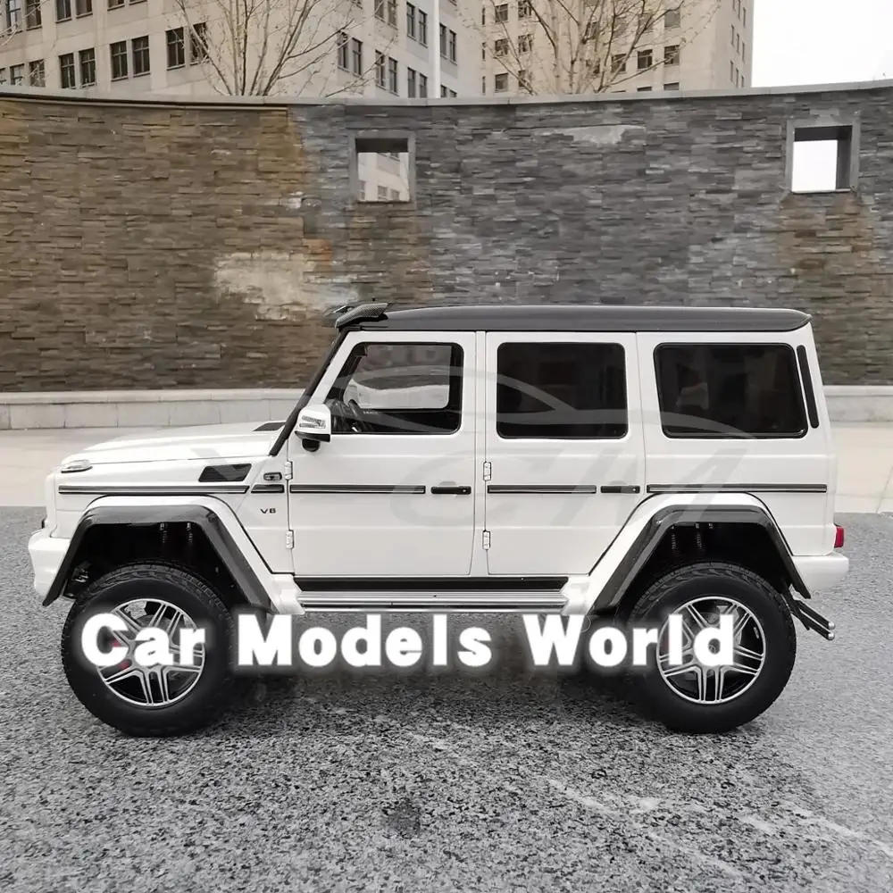 Литая под давлением модель автомобиля почти настоящая для G-Class 4x4 (белая) 1:18 +
