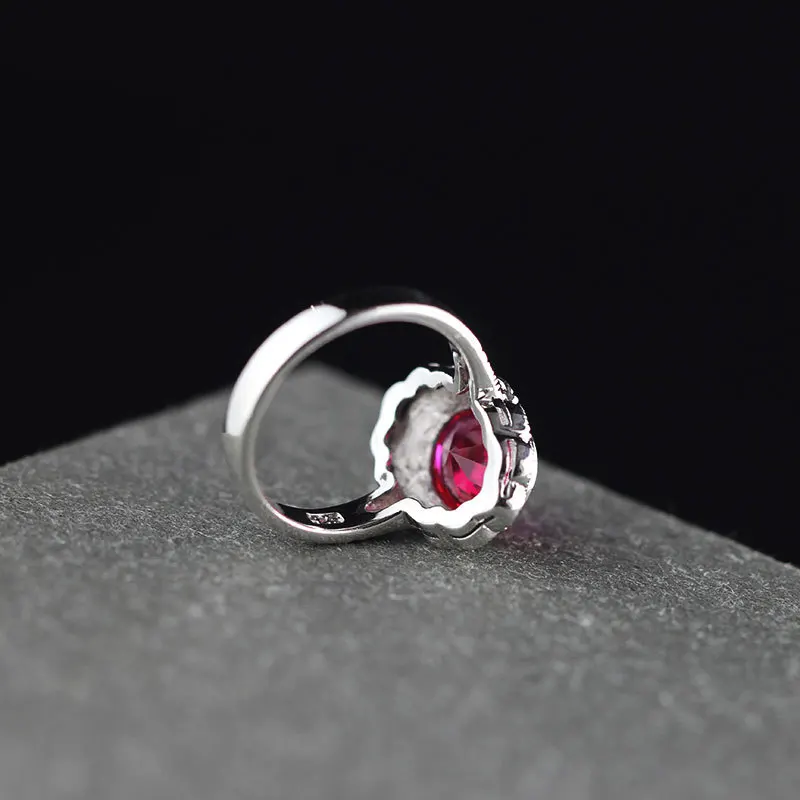 

S925 Sterling Silver Ornament Thai Silver Women's Cut Red Corundum Ring