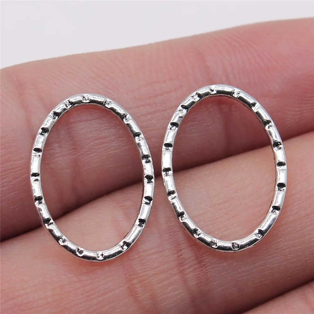 

20pcs 15x20mm Carved Oval Circle Connector Charms Pendant DIY Jewelry Findings Antique Silver Color