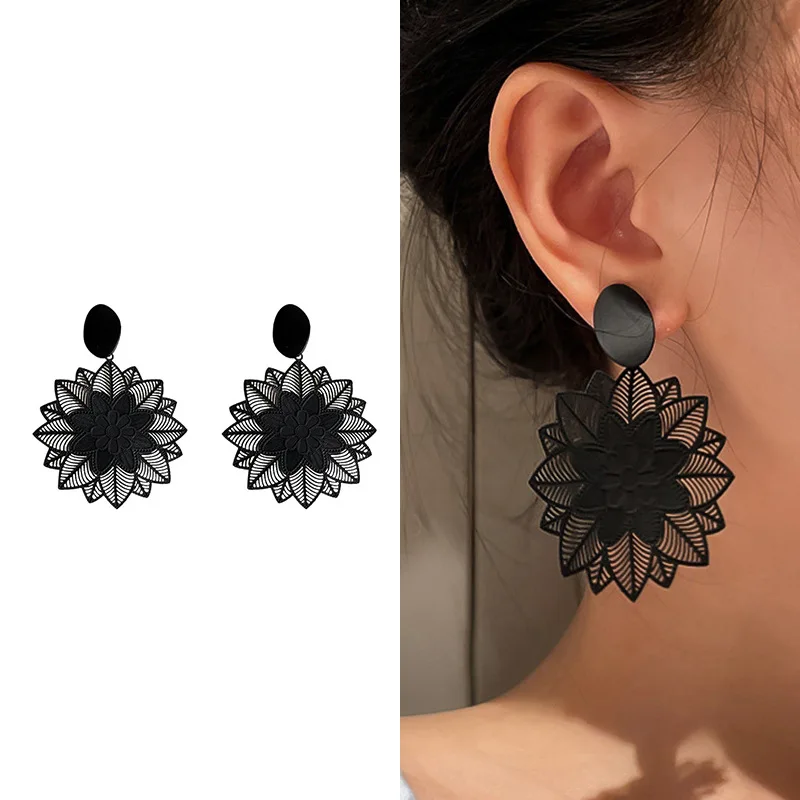 

Exaggerated Flower Dangle Earrings for Women Creative Temperament Ear Jewelry