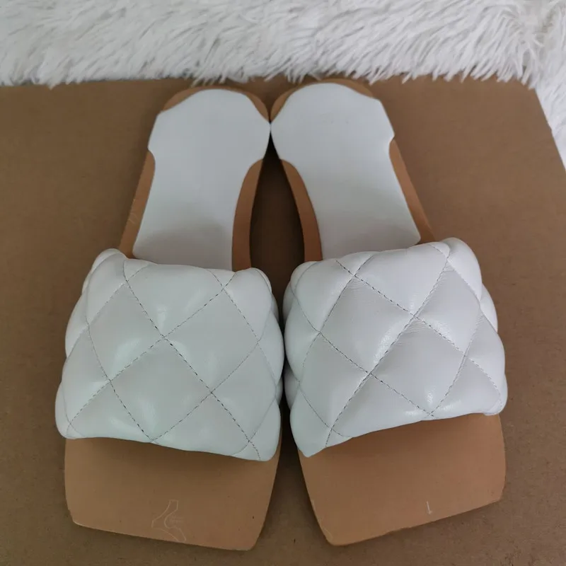 Женские кожаные пляжные шлепанцы на плоской подошве Классические Вьетнамки с