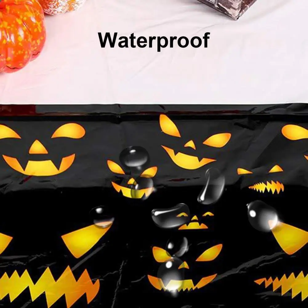 

Blood Handprints PE Blood Handprints Ghost Halloween Disposable Tablecloth Party Supplies