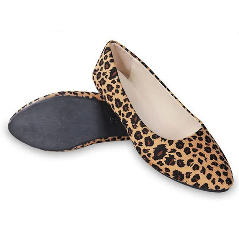 Туфли женские леопардовые с острым носком лоферы без застежки Повседневная