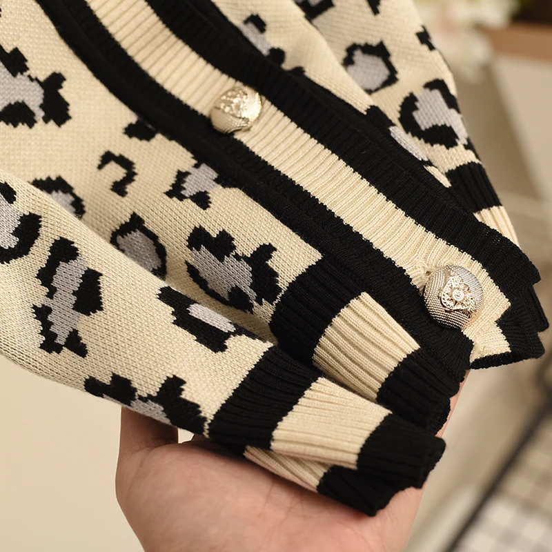 Женский кардиган вязаный свитер в Корейском стиле осенний с леопардовым принтом