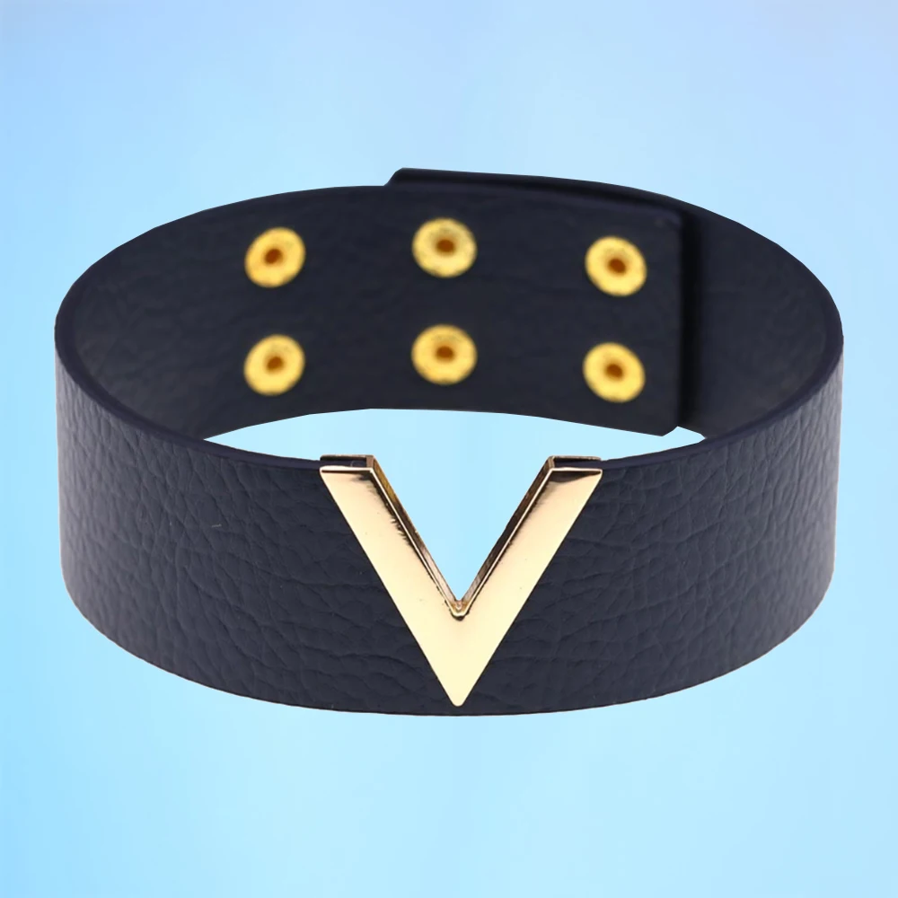 

New style fashion simple personality punk geometry V-neck patchwork leather hollow V-neck necklace