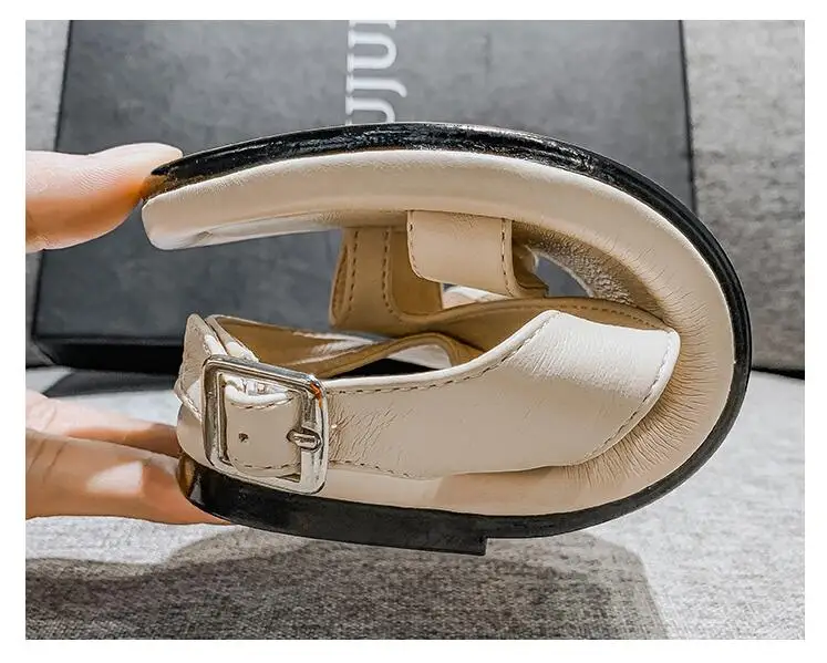 

2021 Women's Sandals Wild Thick Bottom Slippers Cross Sandals Casual Wild College Wind Non-slip Beach Sandals Women Summer AC931