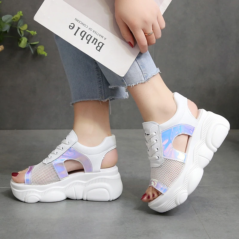 Lucyever/модные босоножки на танкетке с открытым носком для женщин Сезон лето 2020