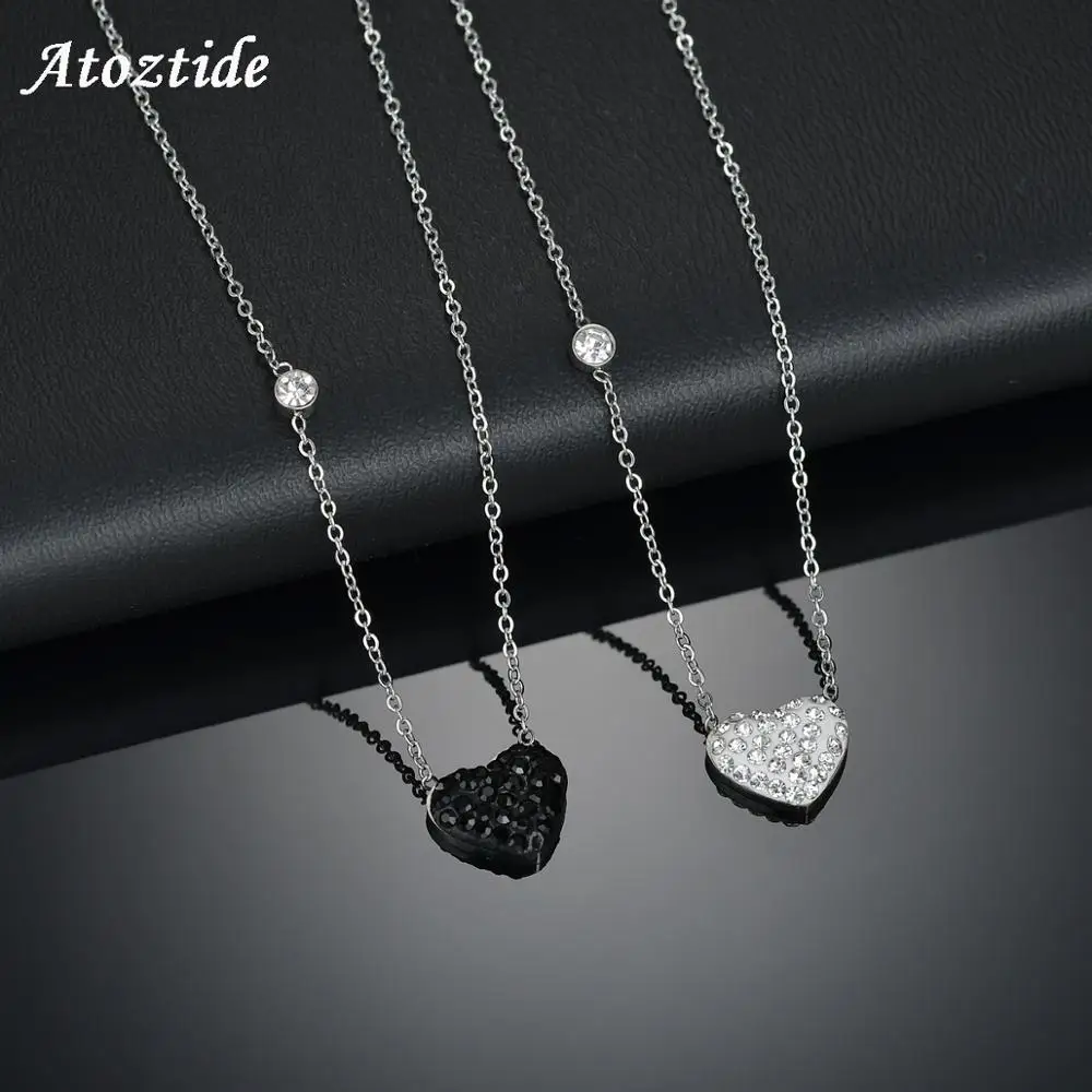 Женский кулон в виде сердца Atoztide белый/черный из глины стразы подарочные