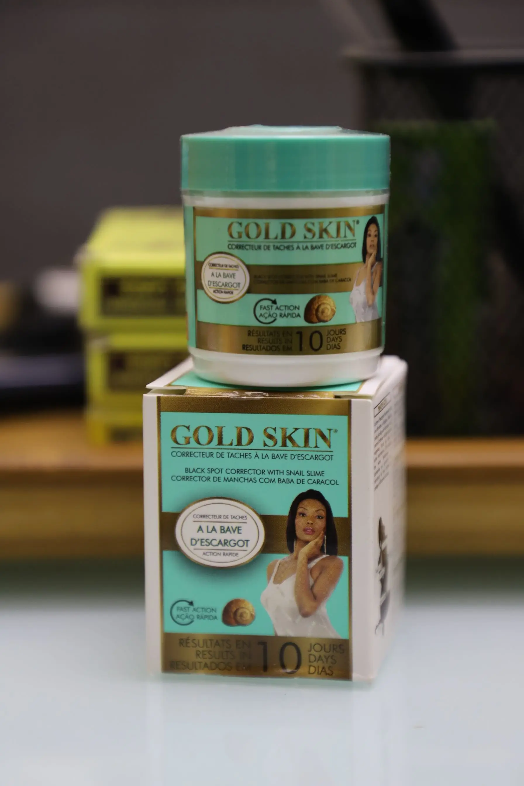 Бесплатная доставка Золотая Кожа | Корректор черных точек с слизем улитки 38 г