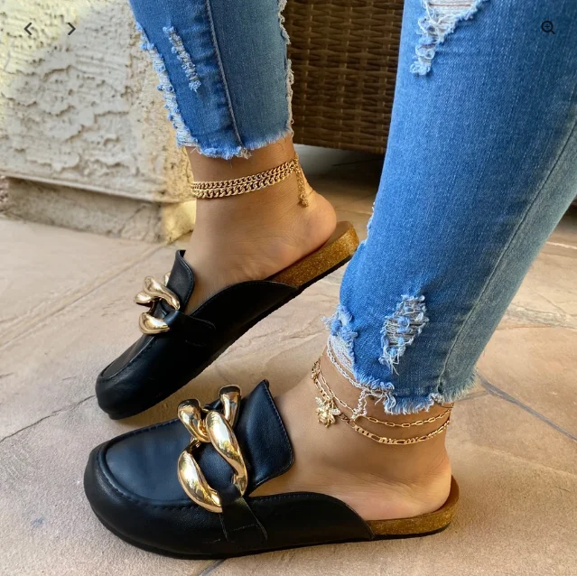 

2021 New Women Slipper Fashion Big Gold Chain Sandals Shoes Round Toe Slip on Mules Flat Heel Casual Slides Sandalias De Mujer