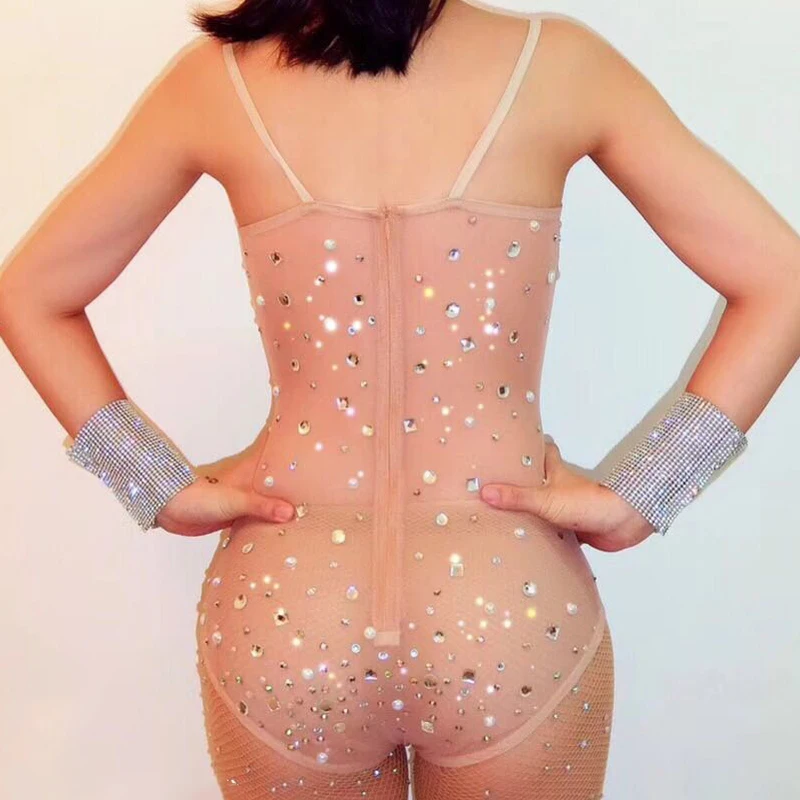 Яркий комбинезон с бриллиантами куртка телесного цвета кристаллами костюмы для