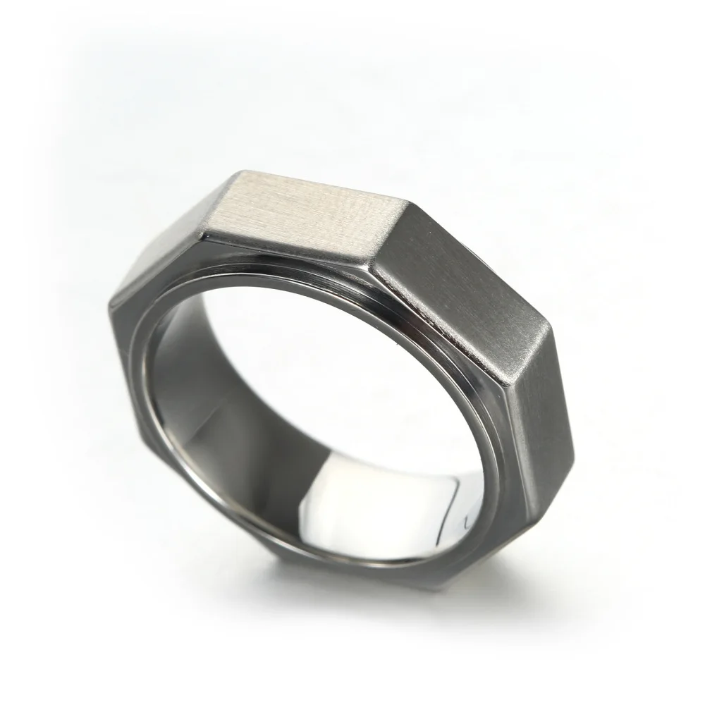 

Finger Ring Square Eight-Sided Titanium Steel Ornament Self Defense Ring Stainless Steel Rings for Outdoor EDC Safety Novelty