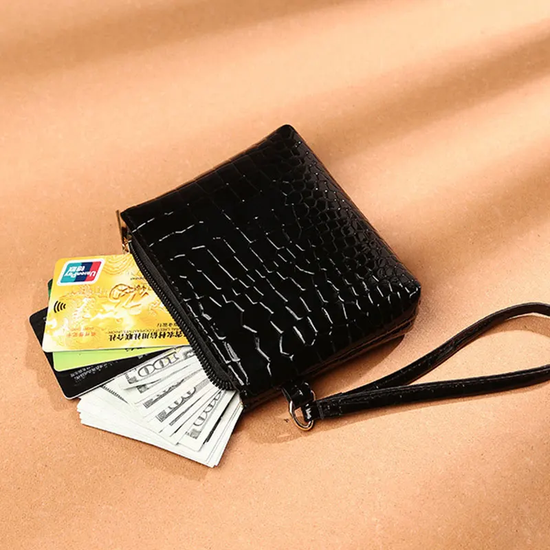 

Fashion Crocodile Pattern Mini Coin Purse Wallet PU Mini Bag Card Holder For Men Women Business Card Holder Case Zipper Gift Bag