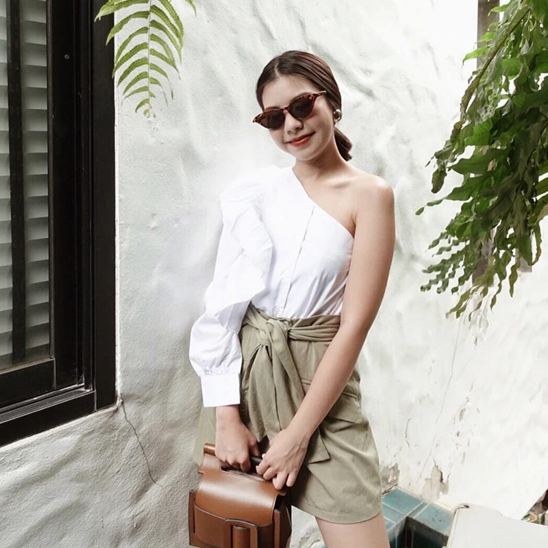 

Arrival Ruffle Off Shoulder Skew Collar One Sleeve T-shirts Single Breasted Solid Color Shirts Fashion Y2k Tops Clothes Women