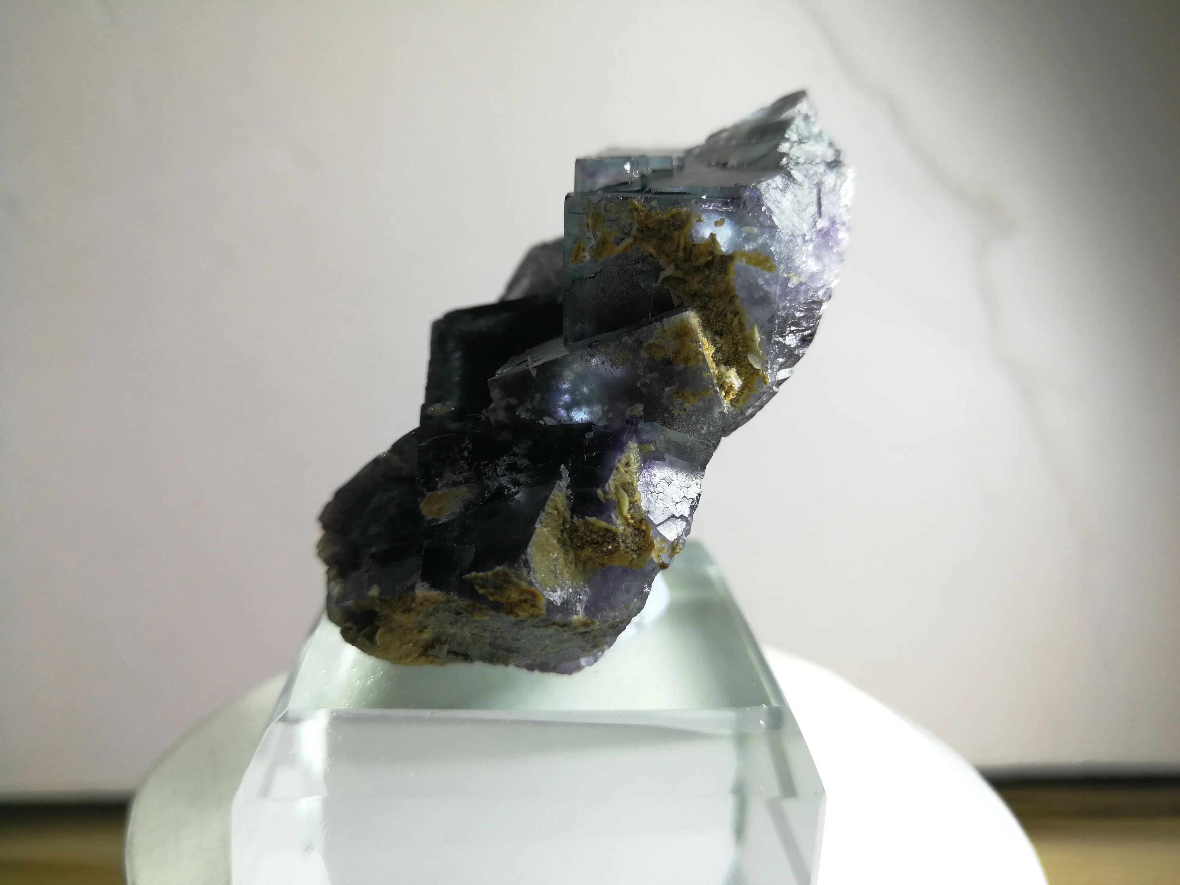 

58.5gNatural dark purple fluorite, crystal mineral crystal specimen