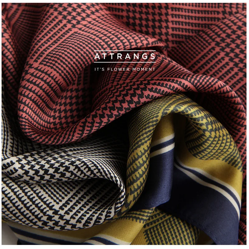 

Popular Plaid Scarves British Women's Classic Black and White Hair Band Scarf Small Square Scarves