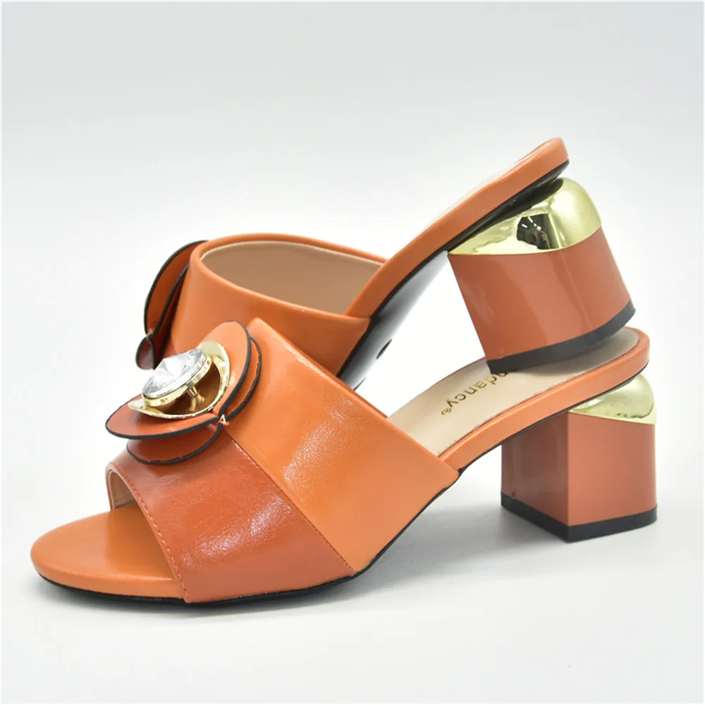 

2021 Latest Ladies Summer Sexy Women Dew Slippers Female Wedding Party Pumps Elegant Fashion Casual Shoes Sandal Plus Size 37-43