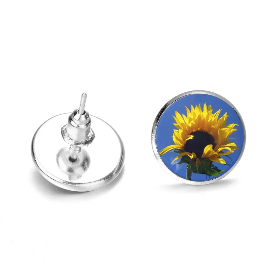 Летнее платье в богемном стиле серьги-гвоздики Подсолнух светильник жёлтый