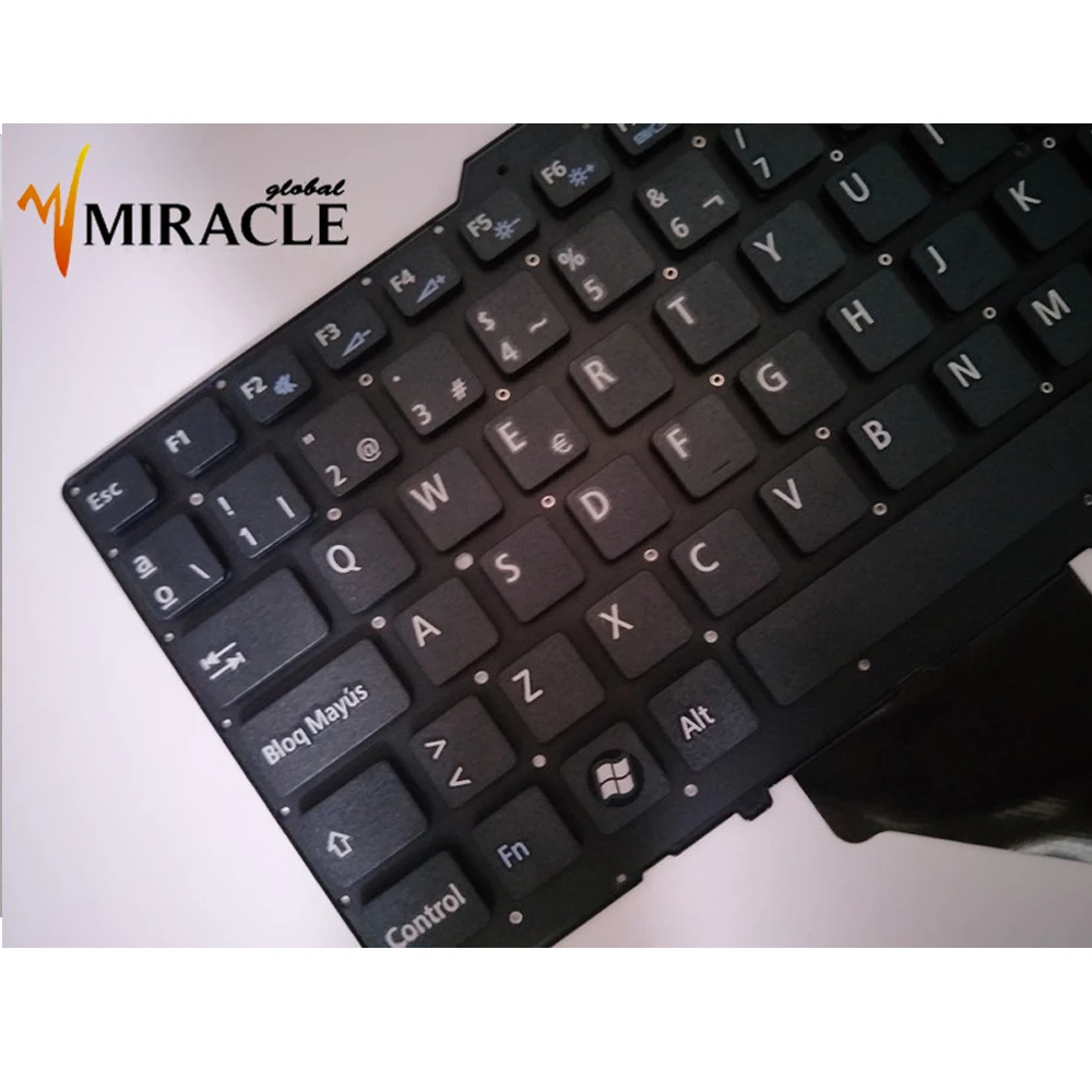 Клавиатура для ноутбука Sony VPC-F11 F136 F138 F117 F170 F119 VGN-F11 LA/SP Испанский ES KBD оригинальный