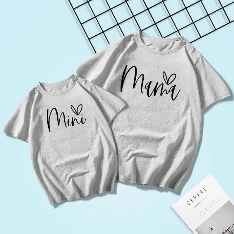 

Футболка для мамы и девочки, одежда для мамы и меня, мини-футболки с принтом для мамы, комплект для малышей, женская и детская одежда, наряды д...
