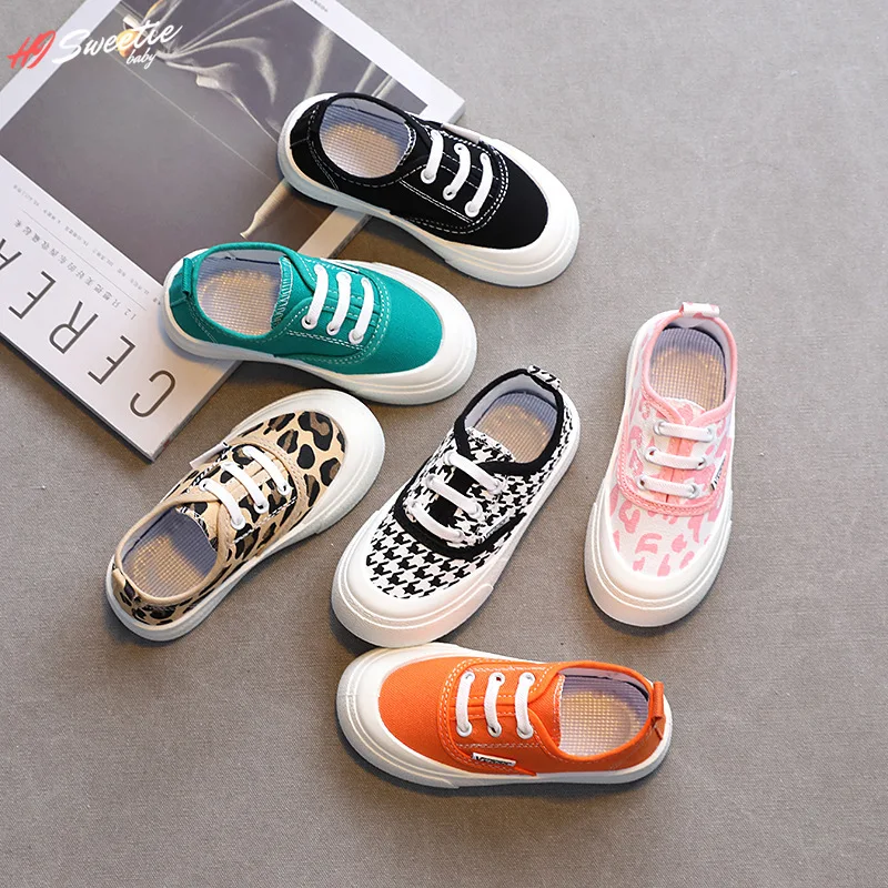 

Новинка, детская парусиновая обувь, повседневная обувь для мальчиков и девочек, детские кроссовки на мягкой подошве, модная обувь для девоч...