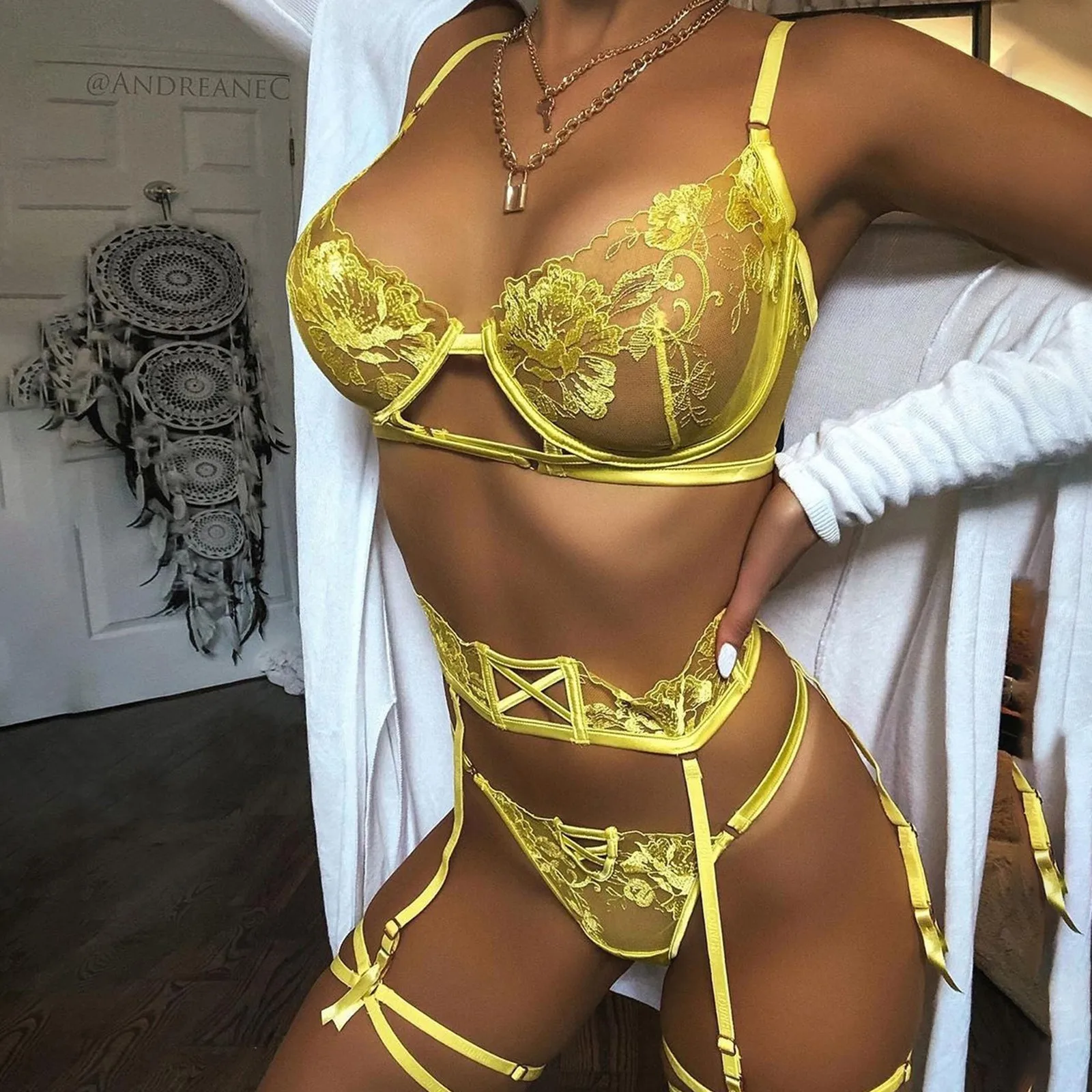 

Комплект эротического нижнего белья, прозрачный бюстгальтер и трусики для женщин, прозрачное нижнее белье с поясом для чулок, Женский эроти...