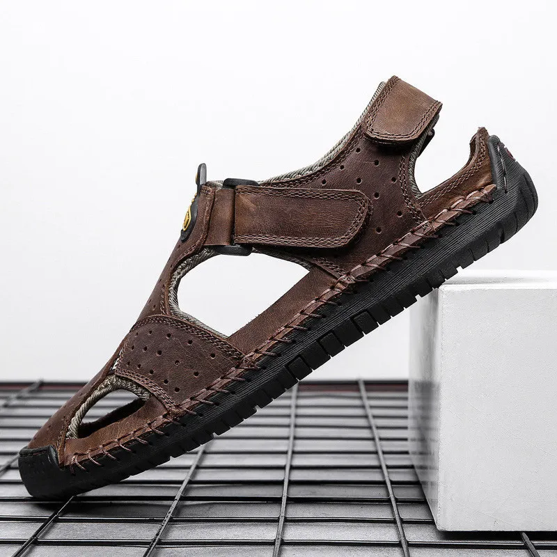 

Casual Breathable Non-slip Shoes For Men Fashion Hollow Out Soft Men's Sandals Outdoor High Quality Flip Flop Designer New 2021
