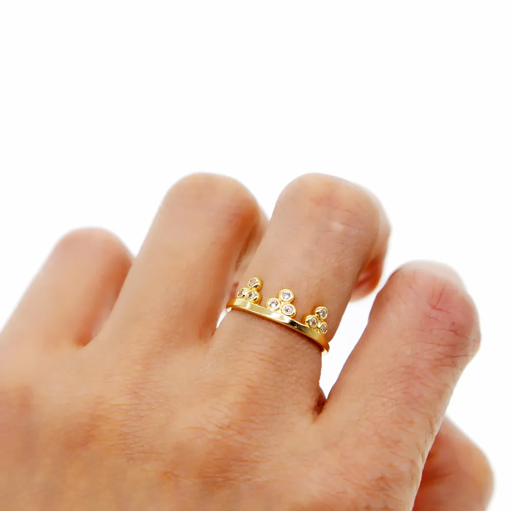Женское кольцо с треугольным фианитом и короной размеры 6-7 | Украшения аксессуары