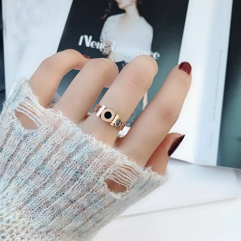 Трендовые черные кольца из титановой стали розового золота/Классическая