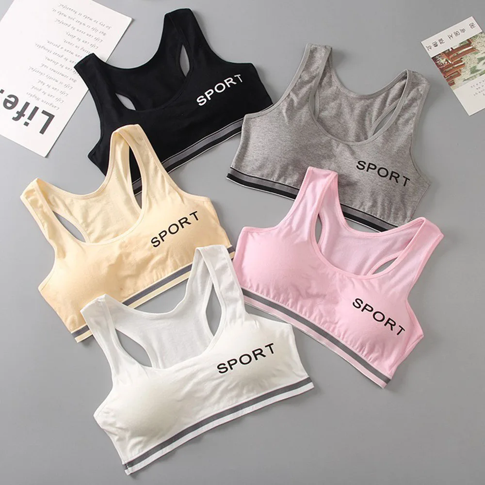 Удобный спортивный бюстгальтер для молодых девушек с накладкой на грудь