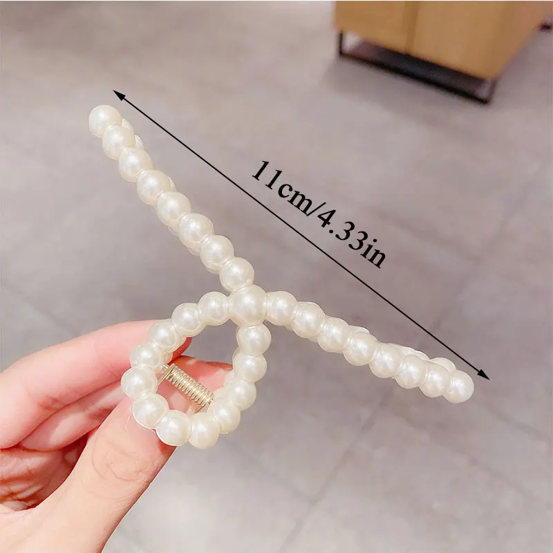 

Elegant Pearl Hair Claws Clip Women Hairpins Hair accessories Plastic Girl Hair Crab Headwear Hairgrip Korean Fashion Barrettes