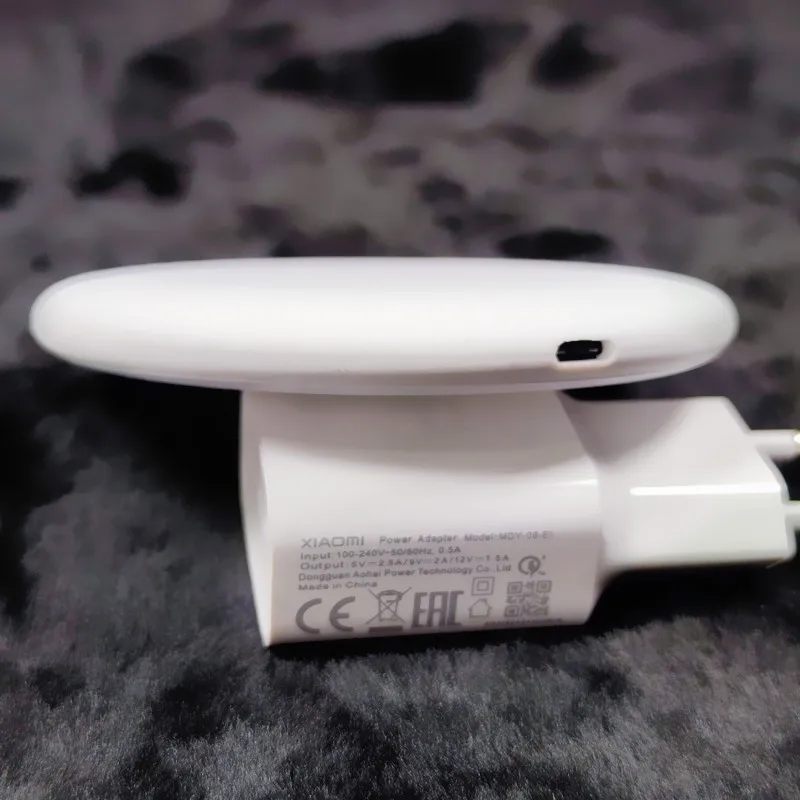 original xiaomi wireless charger 18w fast charge pad qi 9v 2a for mi 10 9 mix 3 2s for iphone x xr free global shipping