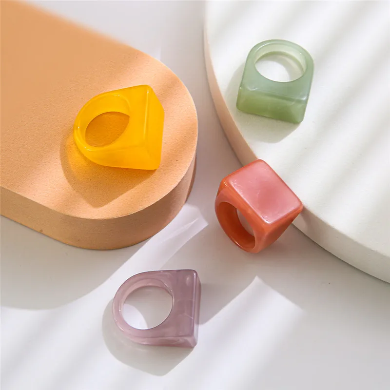 

4pcs Colorful Resin Transparent Ring For Women Girls Summer Colored Square Finger Ring Fashion Jewelry Gift
