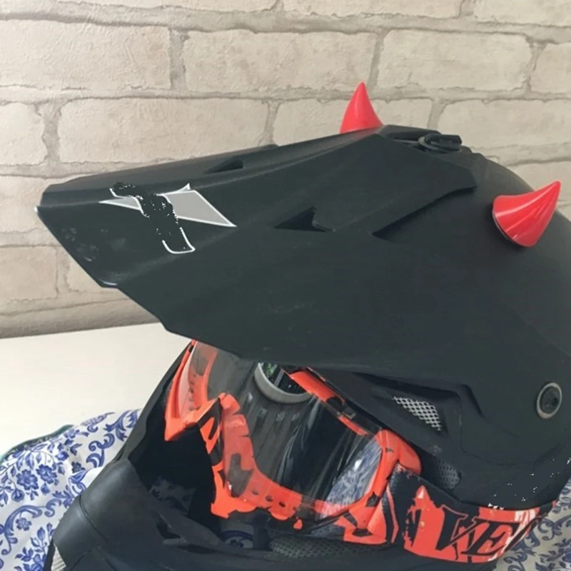 

Motorcycle Chopper Cruiser Bobber Softail Side Bag Tool Bags with Motorcycle Helmet Corner Horn Decoration Accessories