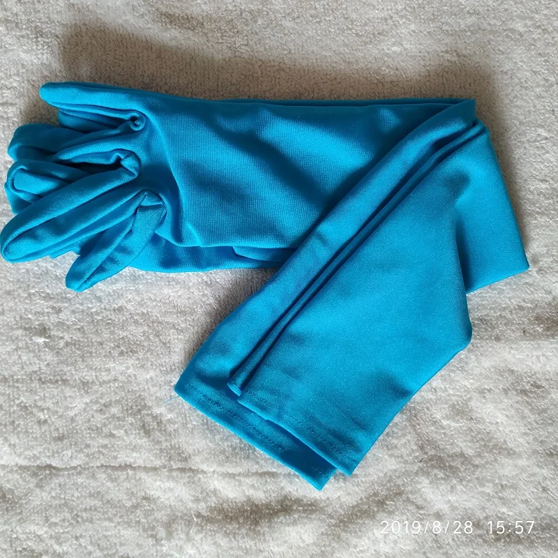 Для детей возрастом от 7 до 12 лет для девочек с цветочным рисунком студентов