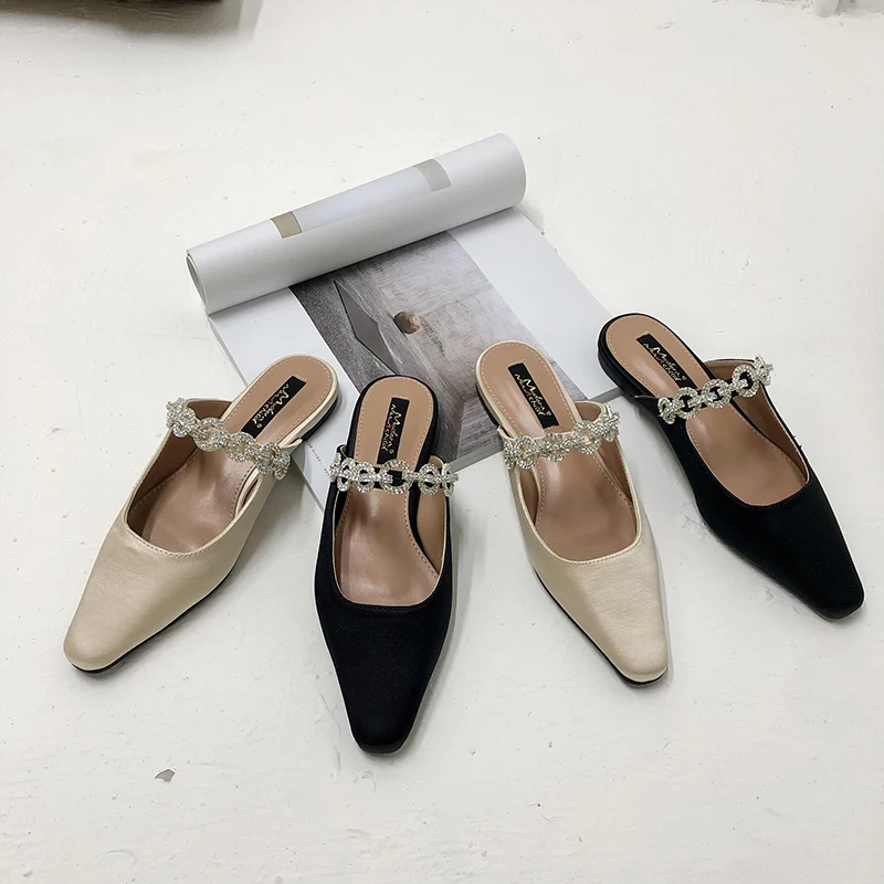 

Fashion Women Slippers Rhinestone Ring Chain Design Hollow Flats Heeled Black Beige Bling Slides Flip Flops Flats Beach Shoes