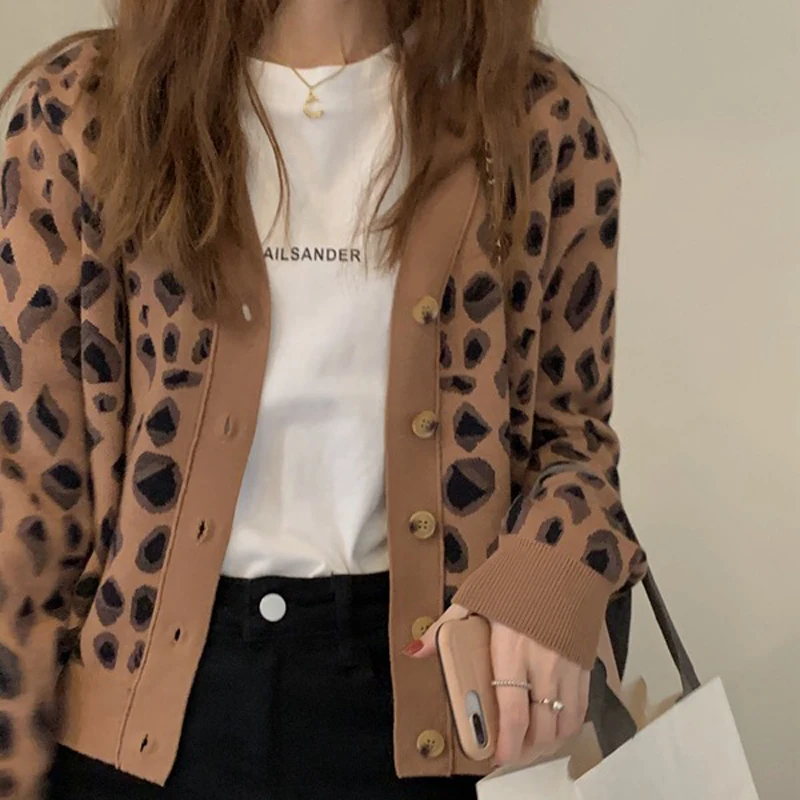 

Zoki Fashion Leopard Women Cardigans Sexy V Neck Knit Sweater Loose Long Sleeve Autumn Jumper Female Button Short Jacket 2022